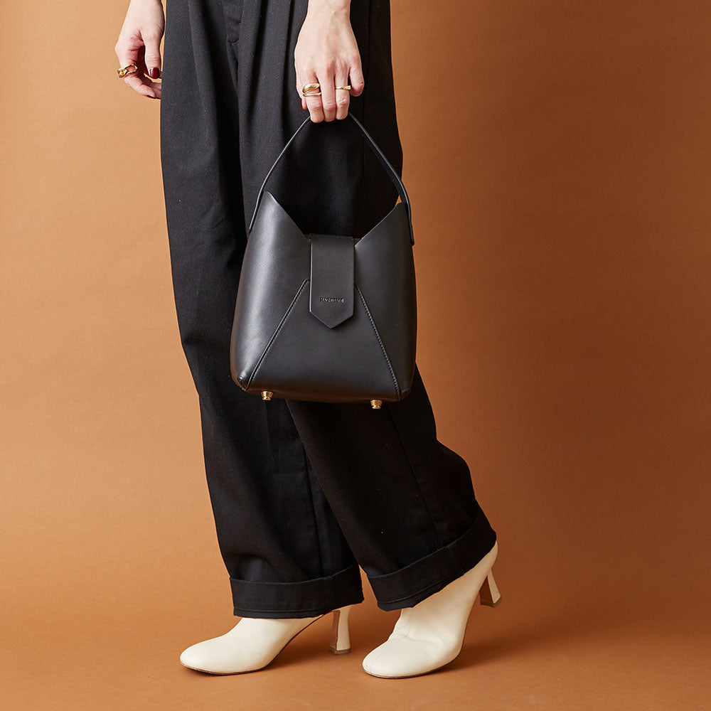 【Ha-1809-909 フェズ ワンハンドルバッグ】ブラック